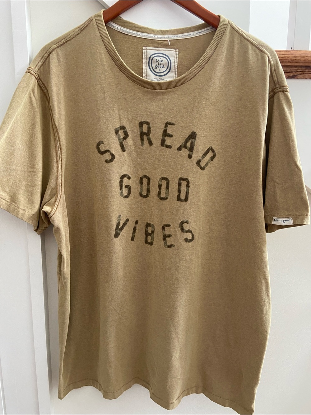 Life Is Good Tan 'Spread Good Vibes' Short Sleeve Crew Tee… 100%cotton